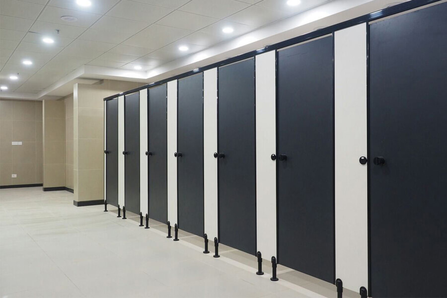 16 07 Tim Hieu Ve Vach Ngan Toilet Vach Ngan Compact Hpl